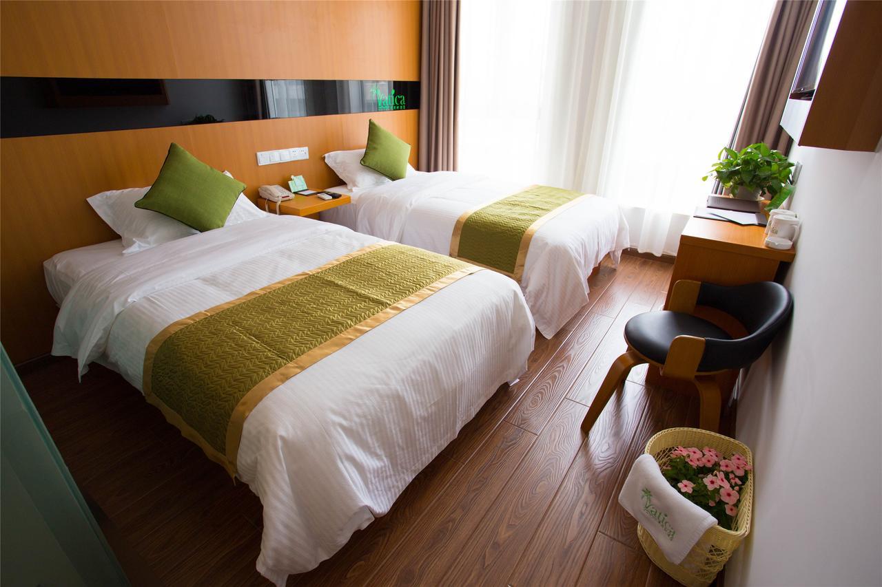 Khách sạn Vatica Pudong Airport Town Renmintang Road 3*